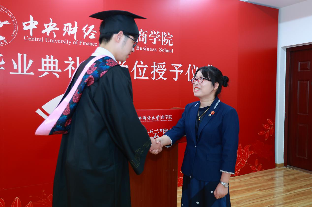 b3bd1a43384a670684044b4f03ba242